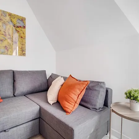 1br Cocoon In The Heart Of Santos - Ac | By Airnest